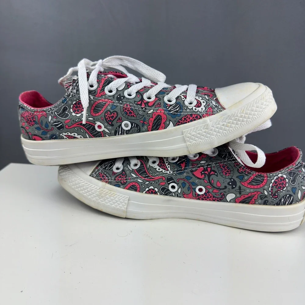 Converse Chuck Taylor All Star Womens Size 8 Paisley Pink Gray Low Top Sneaker